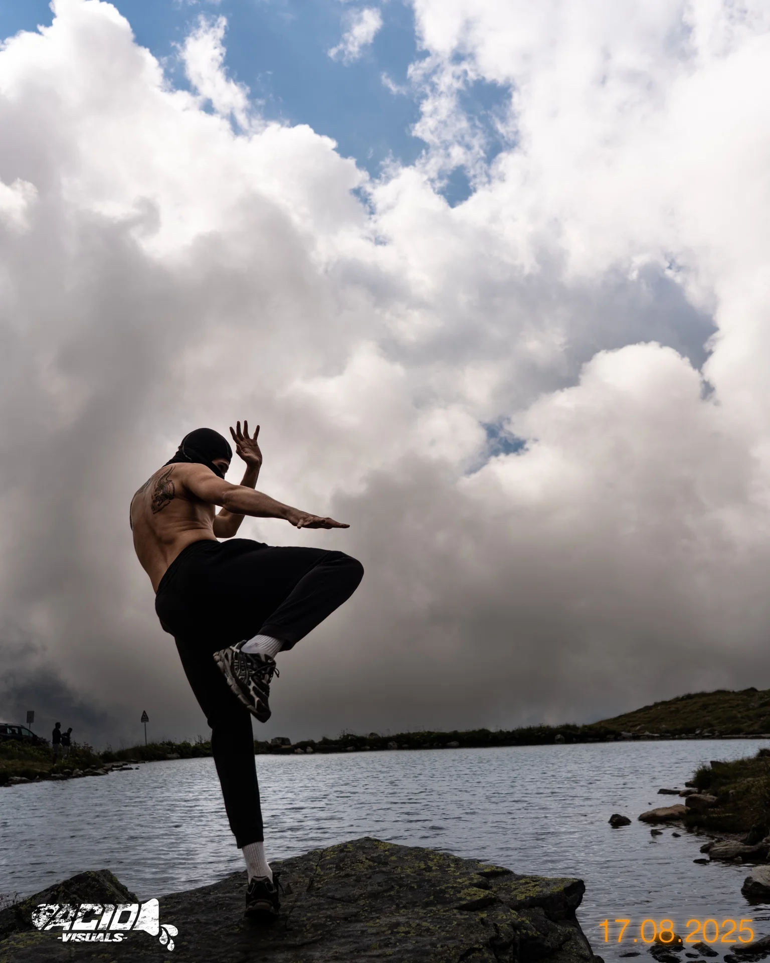 MOUNTAIN MUAY THAI - Image 2